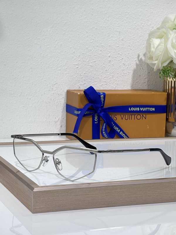 LV Sunglasses AAAA-6261