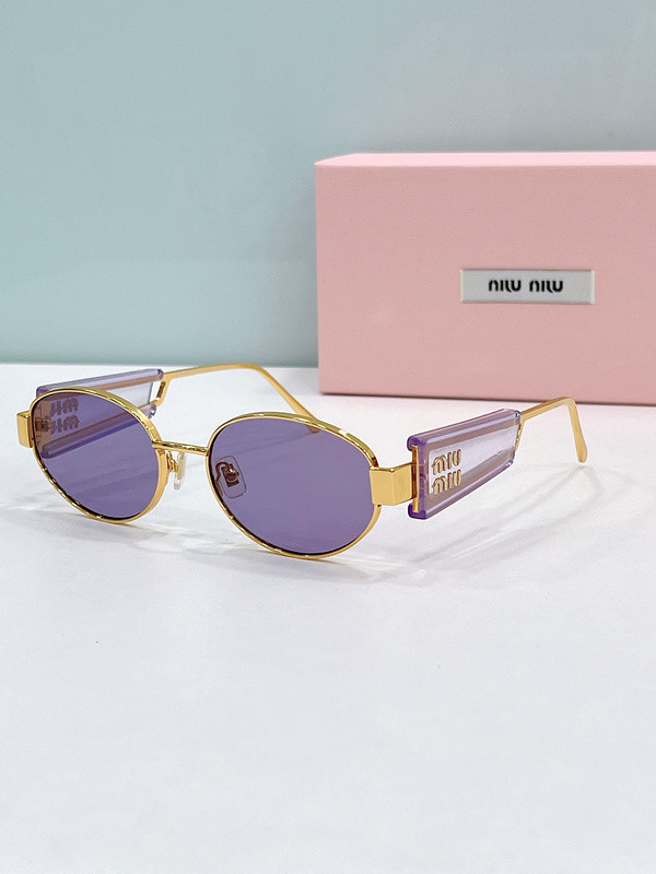Miu Miu Sunglasses AAAA-1960