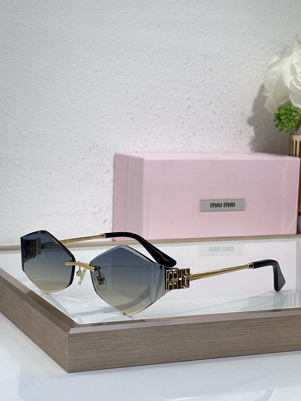 Miu Miu Sunglasses AAAA-2041