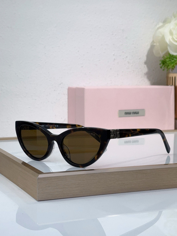 Miu Miu Sunglasses AAAA-1940