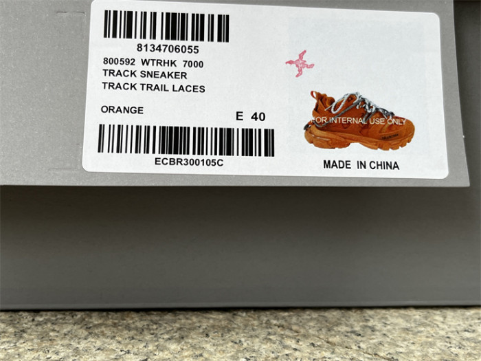 B 17FW Tripe-S High End Sneaker-661