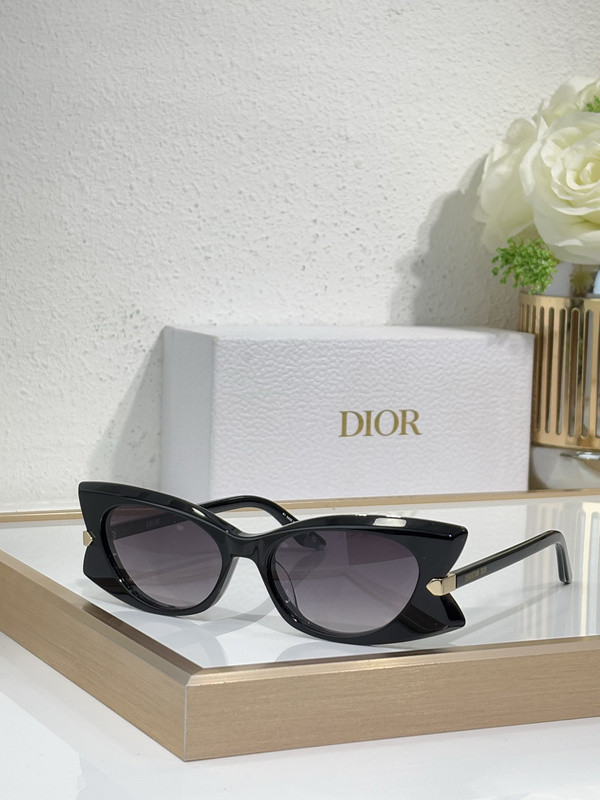 Dior Sunglasses AAAA-3869