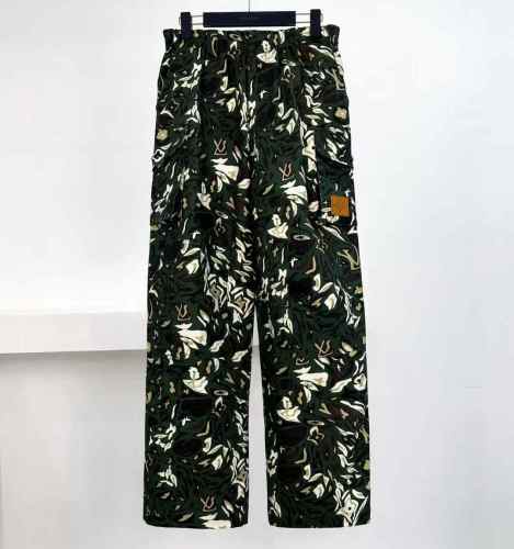 LV Pants High End-127