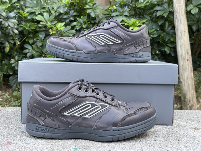 B 17FW Tripe-S High End Sneaker-665