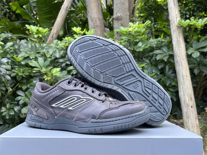 B 17FW Tripe-S High End Sneaker-665