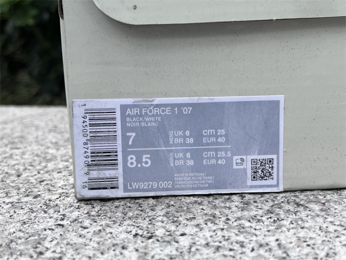 Authentic Nike Air Force-001