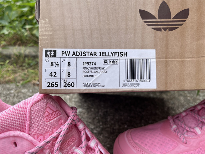 Pharrell Willams x AD Jellyfish-014