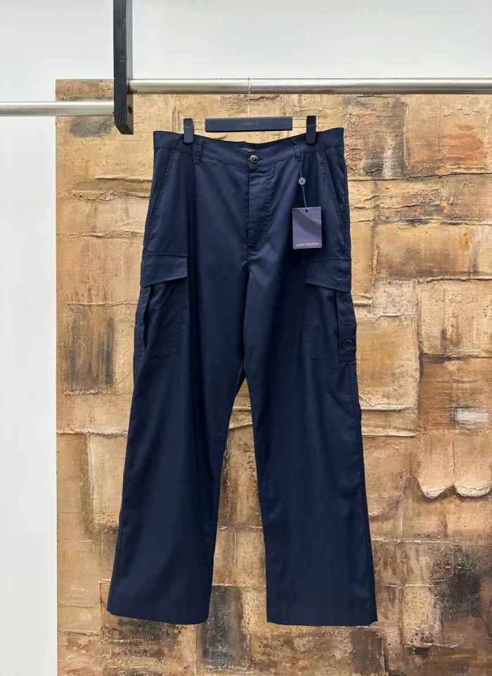 LV Pants High End-133