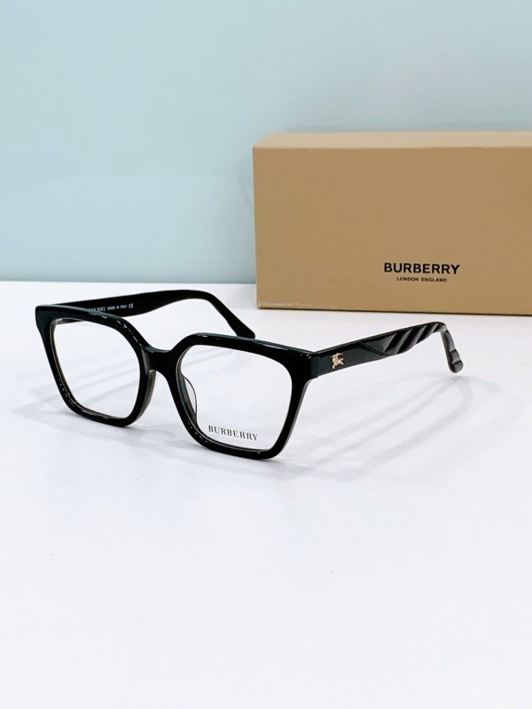 Burberry Sunglasses AAAA-3302