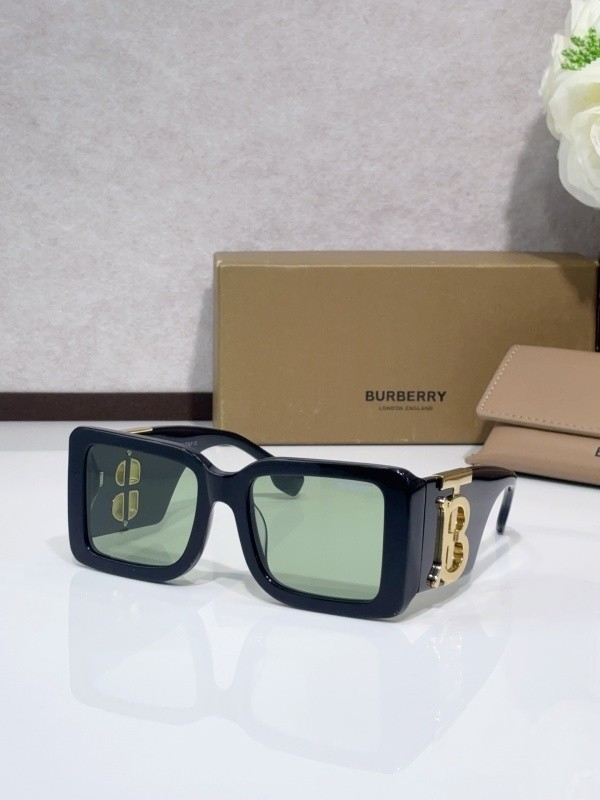 Burberry Sunglasses AAAA-3319