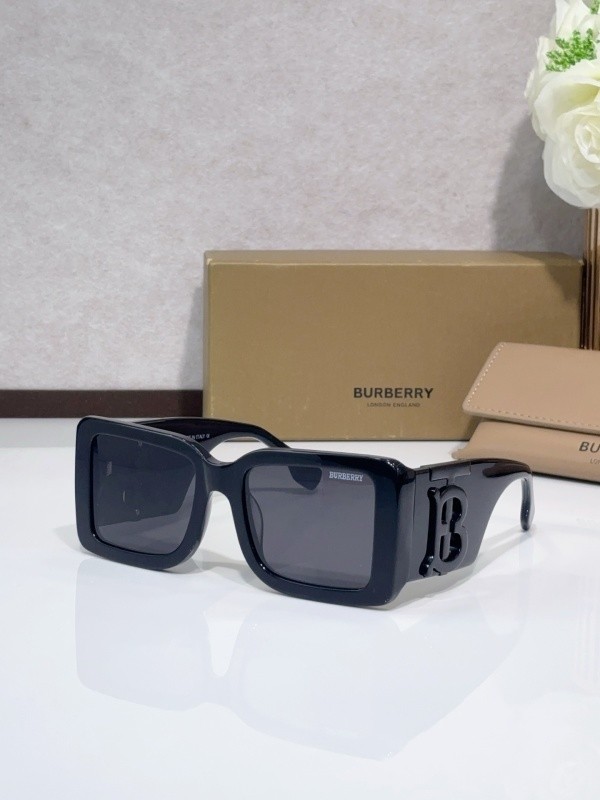 Burberry Sunglasses AAAA-3325