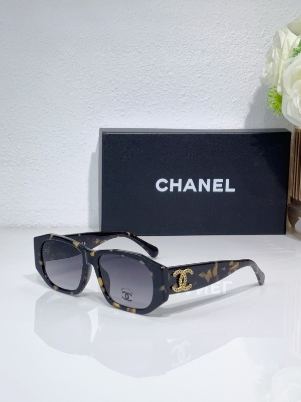 CHNL Sunglasses AAAA-5964