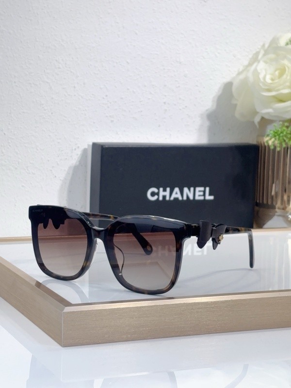 CHNL Sunglasses AAAA-6043