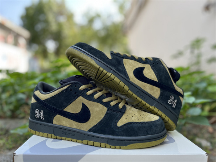Authentic Nike SB Dunk Low Supreme 94 Camper Green