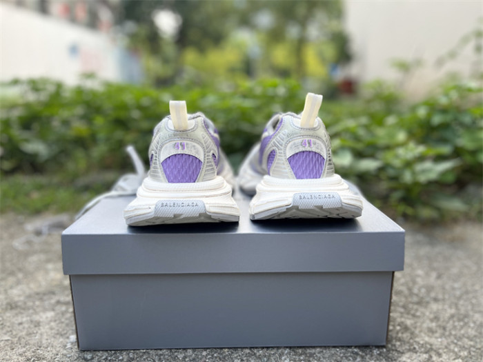 B 17FW Tripe-S High End Sneaker-672