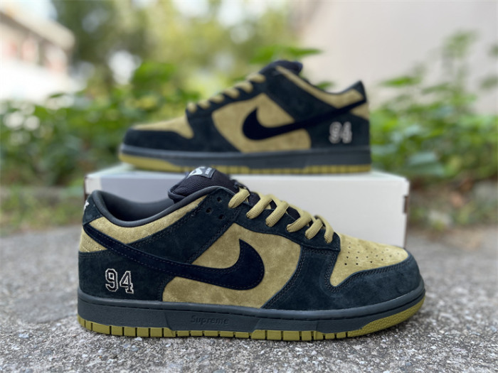 Authentic Nike SB Dunk Low Supreme 94 Camper Green