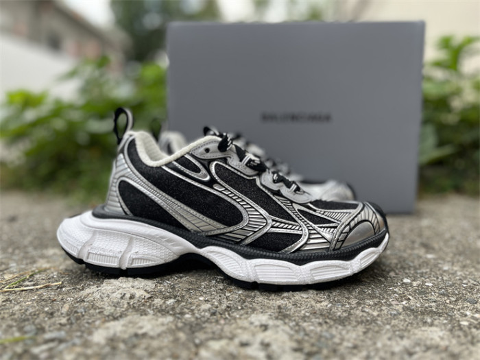 B 17FW Tripe-S High End Sneaker-673