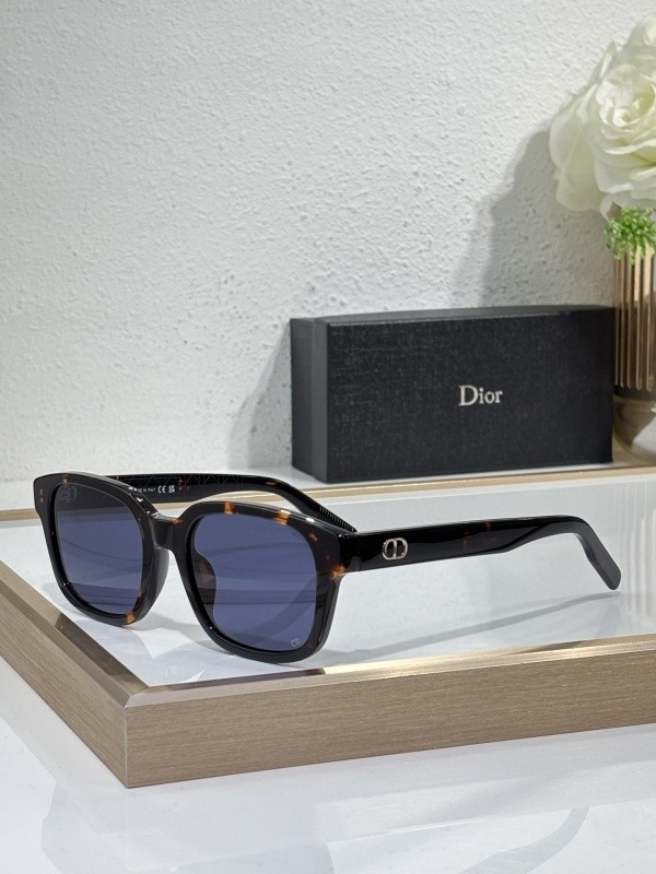 Dior Sunglasses AAAA-3930