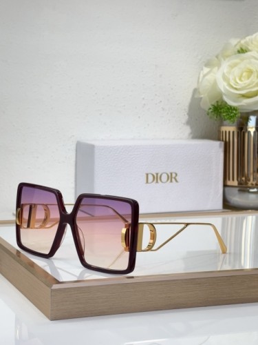 Dior Sunglasses AAAA-4261