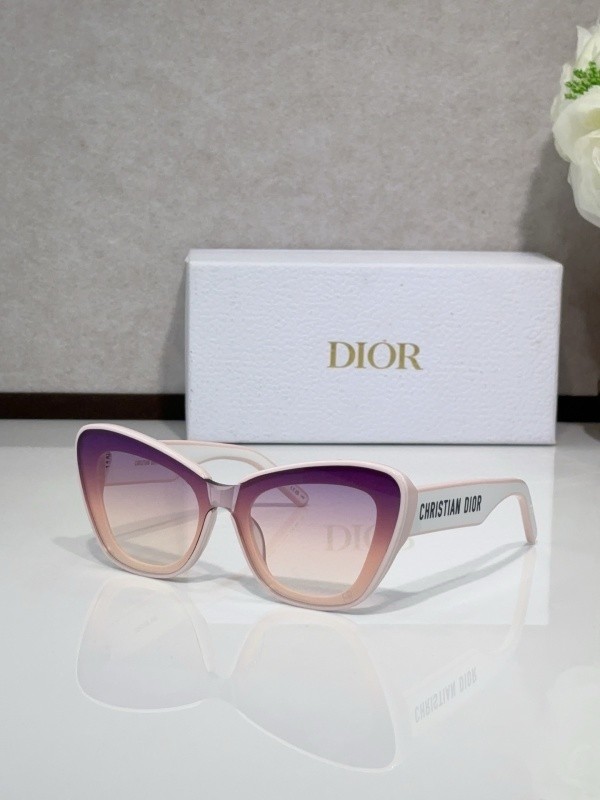 Dior Sunglasses AAAA-4228