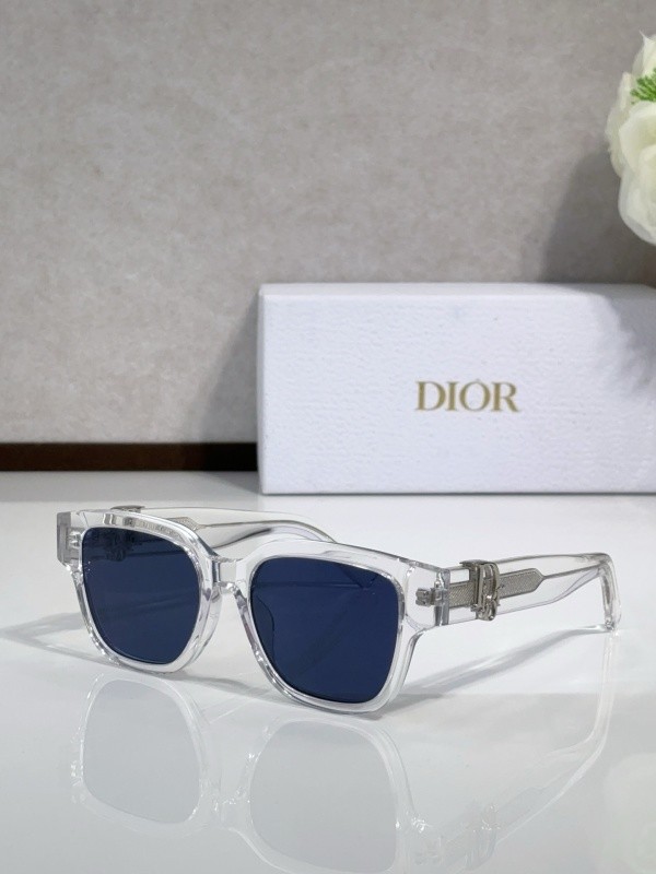 Dior Sunglasses AAAA-4185