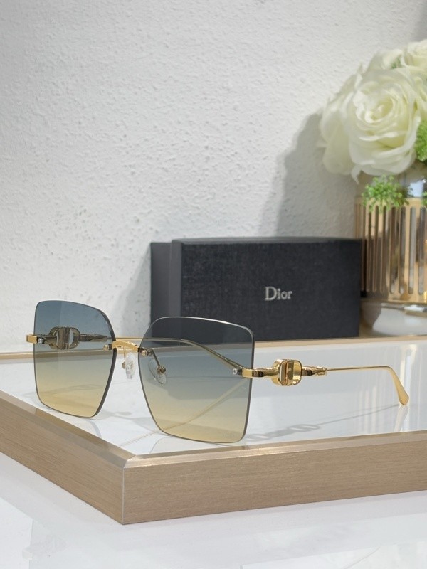 Dior Sunglasses AAAA-3950