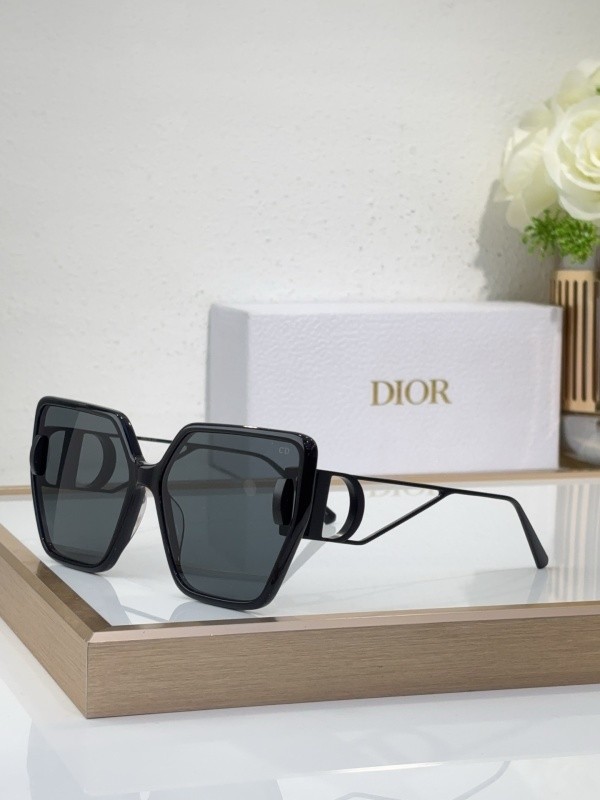 Dior Sunglasses AAAA-4259