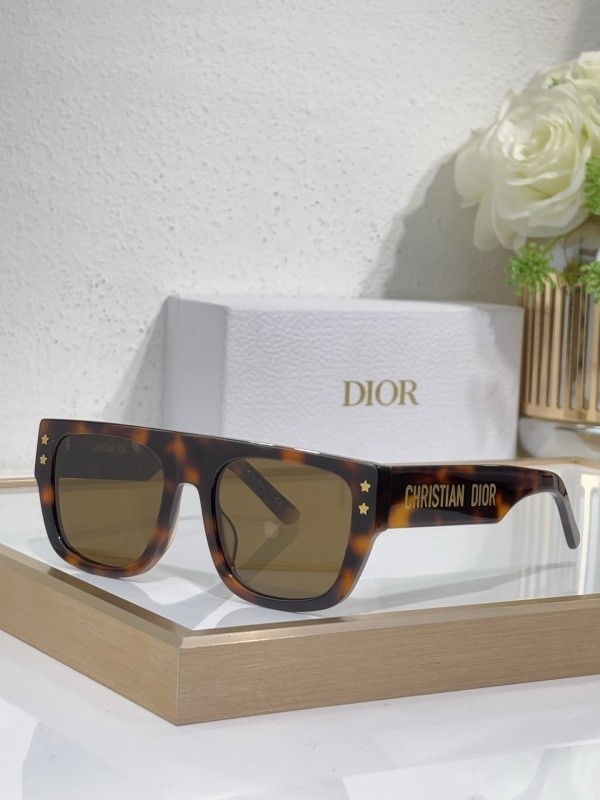 Dior Sunglasses AAAA-4118