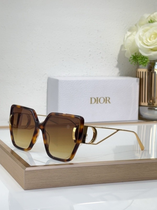 Dior Sunglasses AAAA-4256