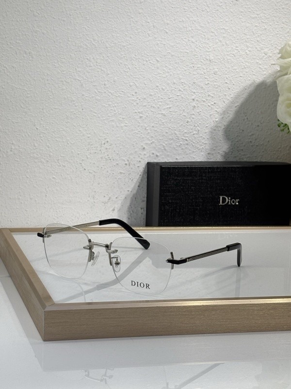 Dior Sunglasses AAAA-4035