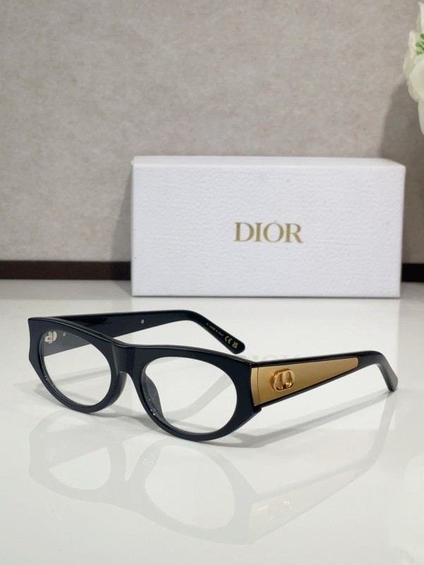 Dior Sunglasses AAAA-4046