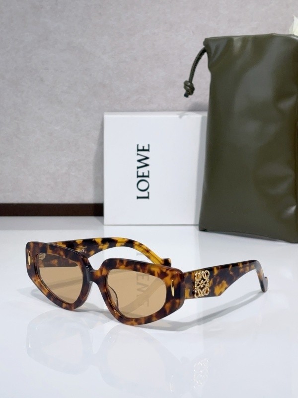 Loewe Sunglasses AAAA-1030