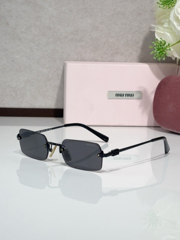 Miu Miu Sunglasses AAAA-2391