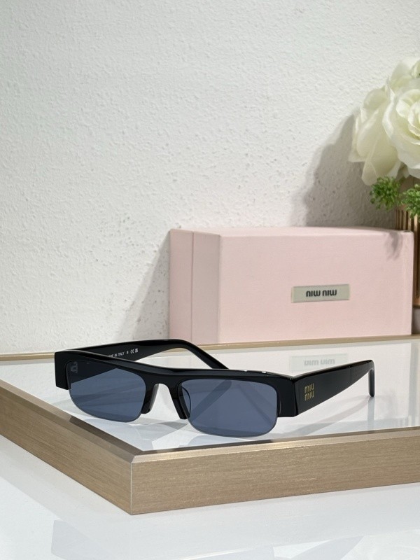 Miu Miu Sunglasses AAAA-2400