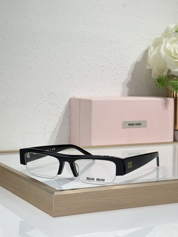 Miu Miu Sunglasses AAAA-2402