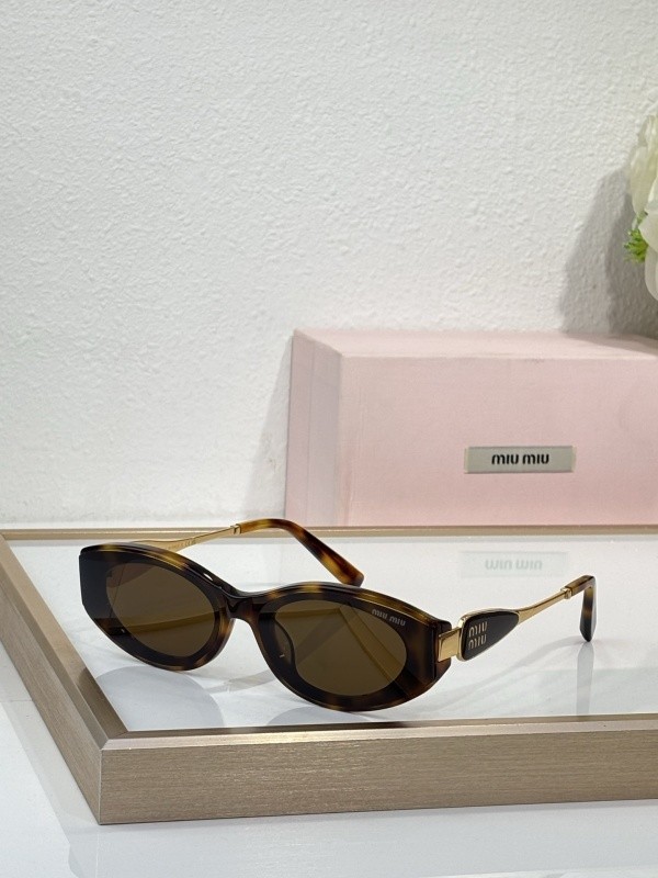 Miu Miu Sunglasses AAAA-2315