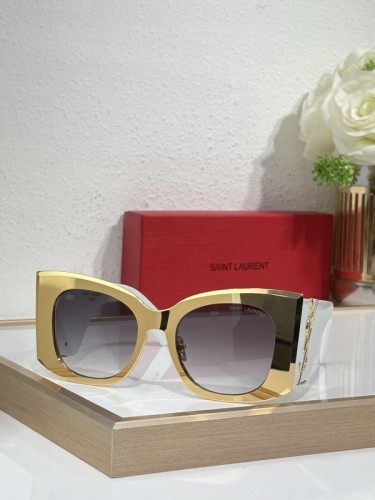 YL  Sunglasses AAAA-1530