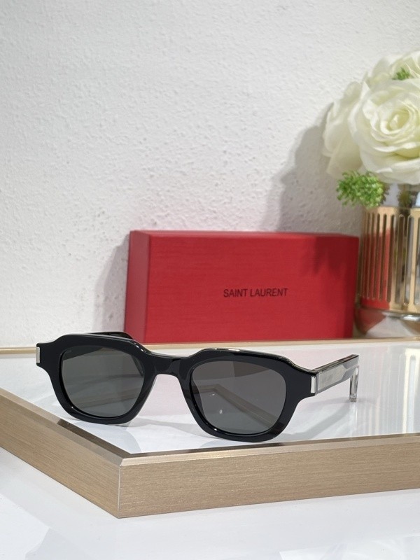 YL  Sunglasses AAAA-1394