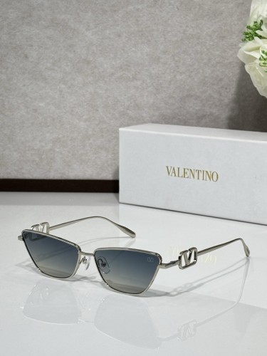 V Sunglasses AAAA-656