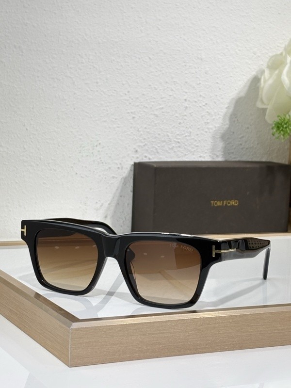 Tom Ford Sunglasses AAAA-5649