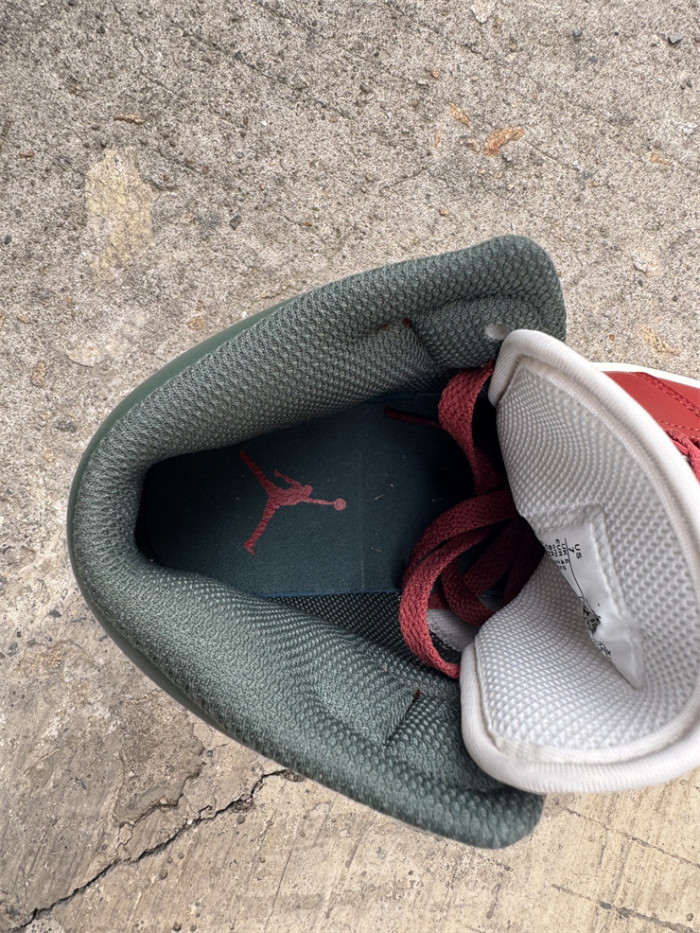 Authentic Air Jordan 1 Mid “Redstone Midnight Green”
