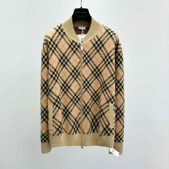 Burberry High End Quality Sweater-002
