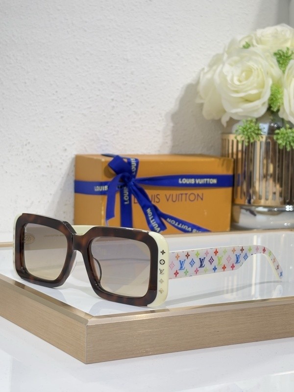 LV Sunglasses AAAA-6885