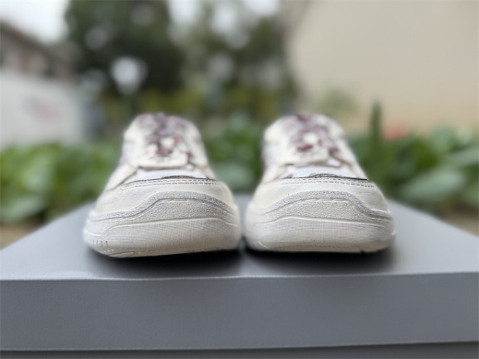 B 17FW Tripe-S High End Sneaker-677