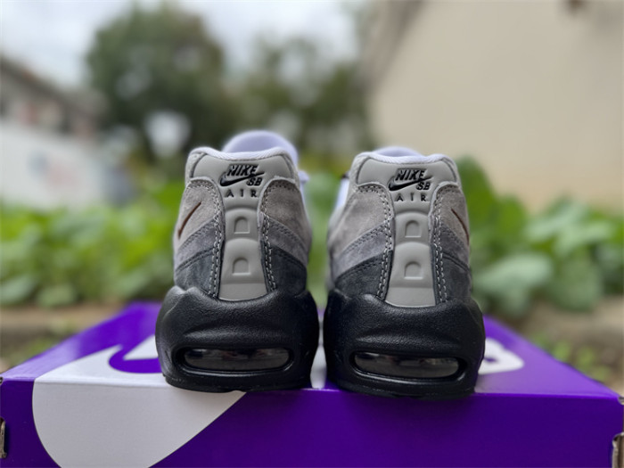 Authentic Nike SB Air Max 95 Cacao