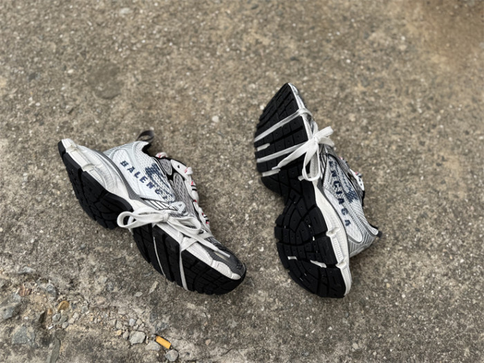 B 17FW Tripe-S High End Sneaker-678