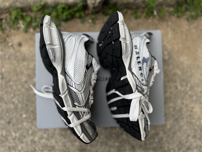 B 17FW Tripe-S High End Sneaker-678