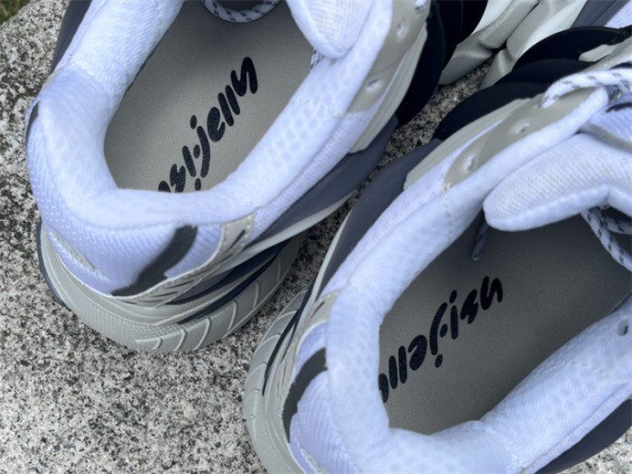 Pharrell Willams x AD Jellyfish-011