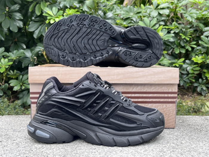 Pharrell Willams x AD Jellyfish-012