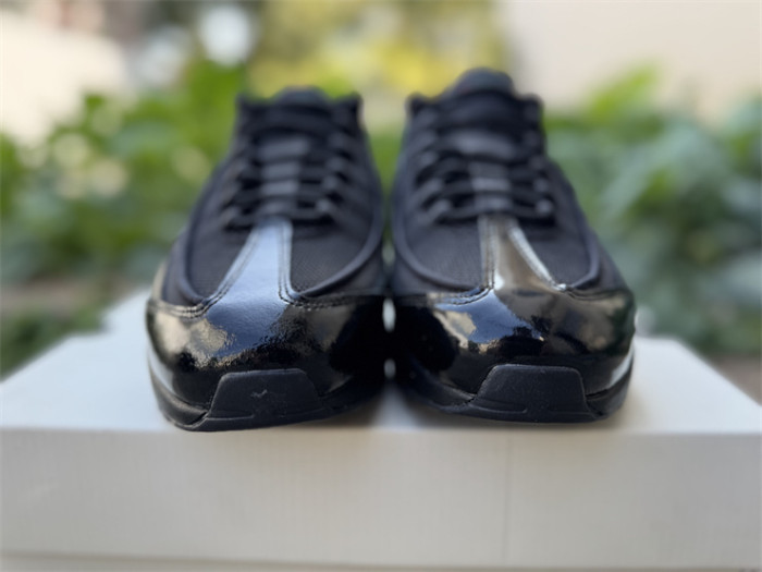 Authentic Nike Air Max 95 SP Undefeated Black